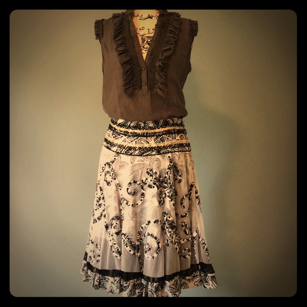 Gap Sleeveless Grey Ruffle Blouse